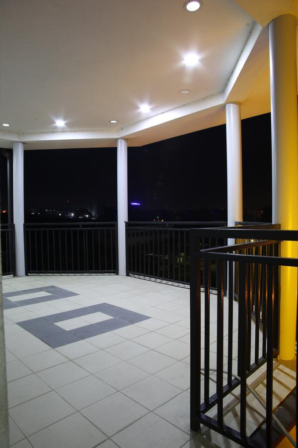Hotel Rio Pristina Esterno foto